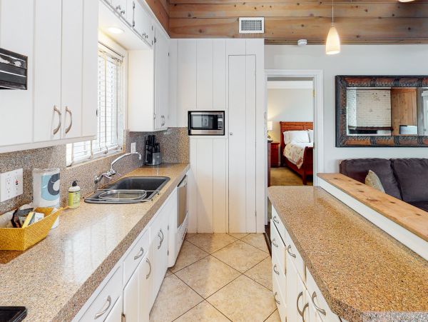 San Diego Beach Communities North Home 1028534