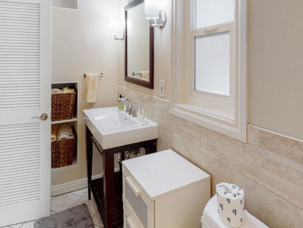 San Diego Beach Communities North Home 1028534