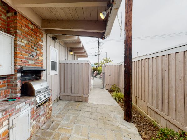 San Diego Beach Communities North Home 1028534