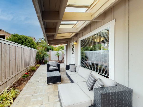 San Diego Beach Communities North Home 1028534