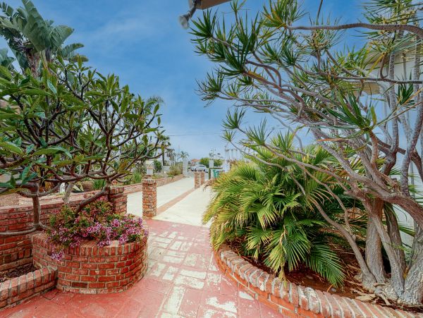 San Diego Beach Communities North Home 1028534