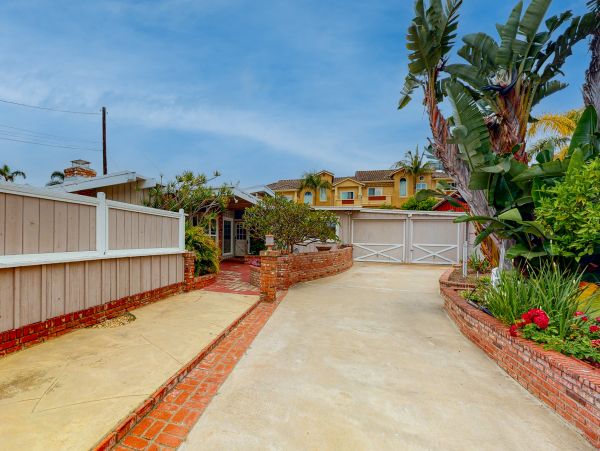 San Diego Beach Communities North Home 1028534