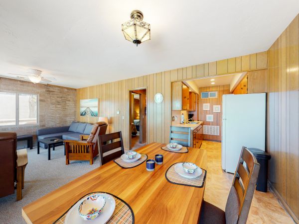 San Diego Beach Communities North Home 1028535