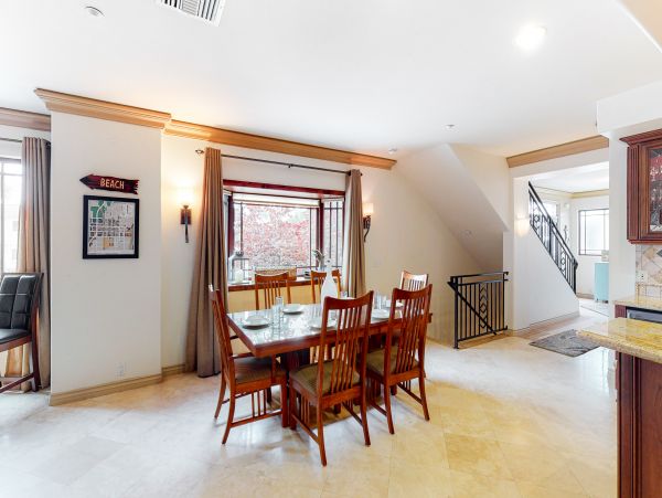 San Diego Beach Communities North Home 1028536