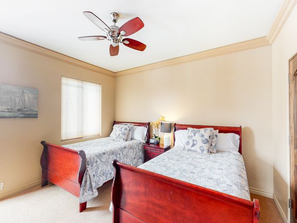San Diego Beach Communities North Home 1028536