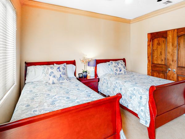 San Diego Beach Communities North Home 1028536