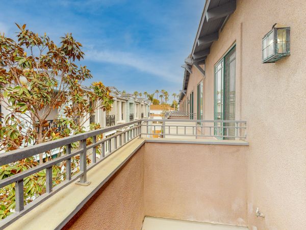 San Diego Beach Communities North Home 1028536