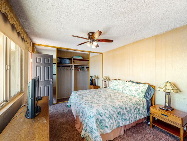 San Diego Beach Communities North Home 1028537