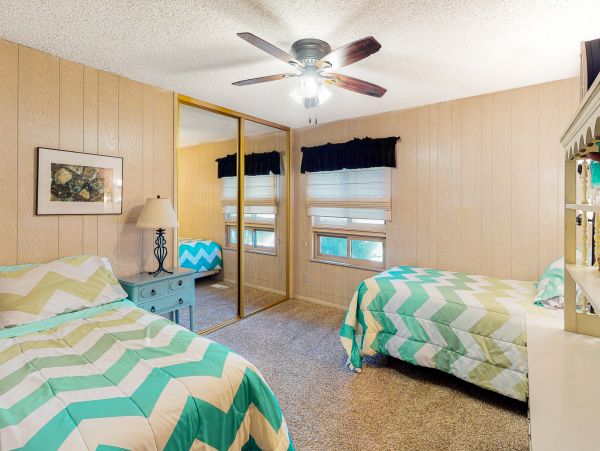 San Diego Beach Communities North Home 1028537