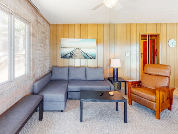 San Diego Beach Communities North Home 1028537