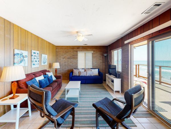 San Diego Beach Communities North Home 1028537