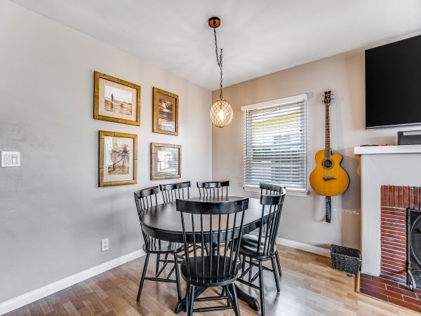 San Diego Beach Communities North Home 1028538