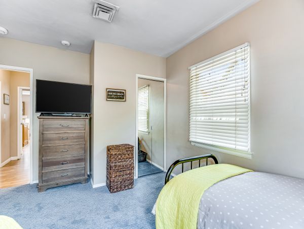 San Diego Beach Communities North Home 1028538