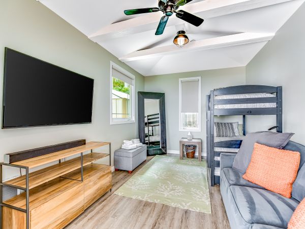 San Diego Beach Communities North Home 1028538