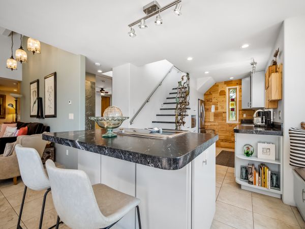 San Diego Beach Communities North Home 1028539