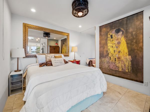San Diego Beach Communities North Home 1028539