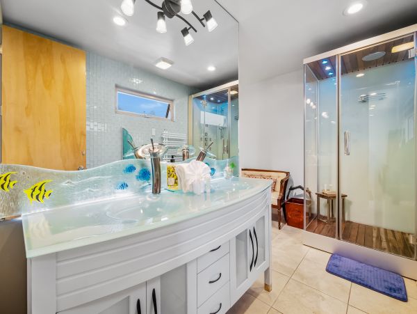 San Diego Beach Communities North Home 1028539