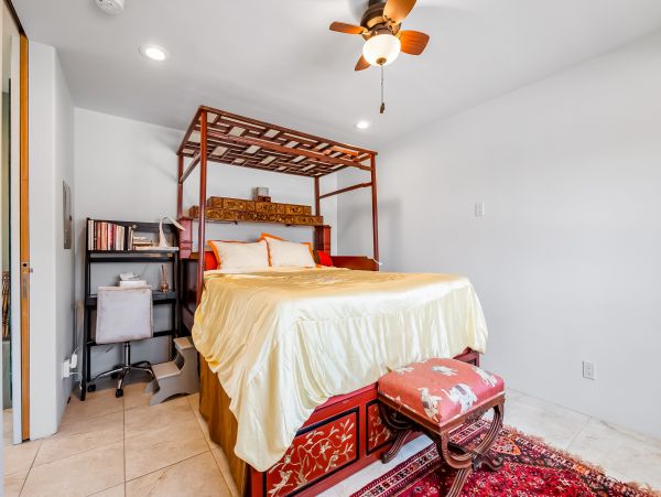 San Diego Beach Communities North Home 1028539