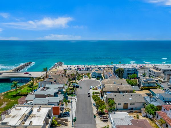 San Diego Beach Communities North Home 1028539