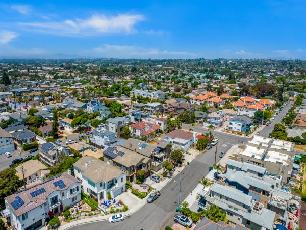 San Diego Beach Communities North Home 1028539