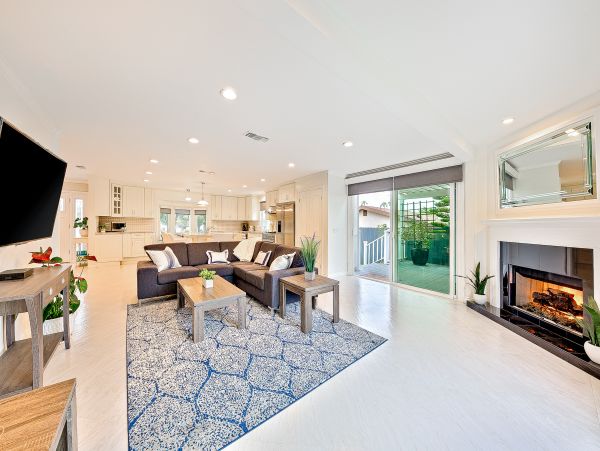 San Diego Beach Communities North Home 1028540