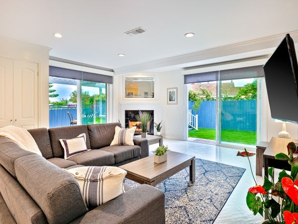 San Diego Beach Communities North Home 1028540