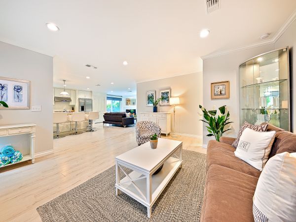 San Diego Beach Communities North Home 1028540