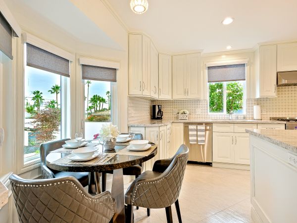 San Diego Beach Communities North Home 1028540