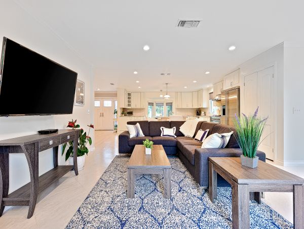 San Diego Beach Communities North Home 1028540