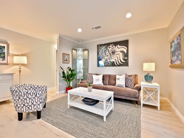 San Diego Beach Communities North Home 1028540