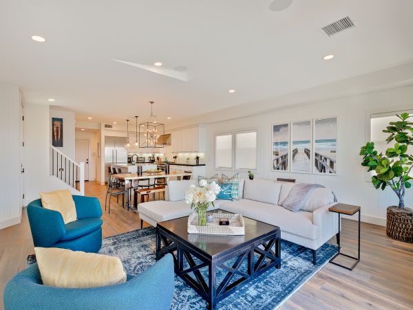 San Diego Beach Communities North Home 1028542