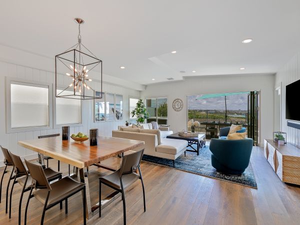 San Diego Beach Communities North Home 1028542