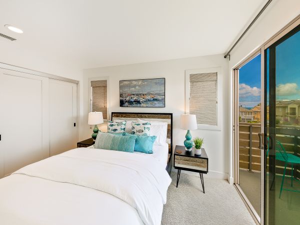 San Diego Beach Communities North Home 1028542