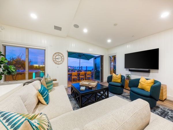 San Diego Beach Communities North Home 1028542