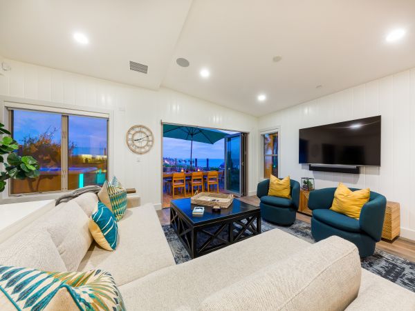 San Diego Beach Communities North Home 1028542