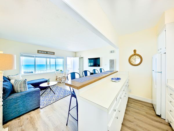San Diego Beach Communities North Home 1028543