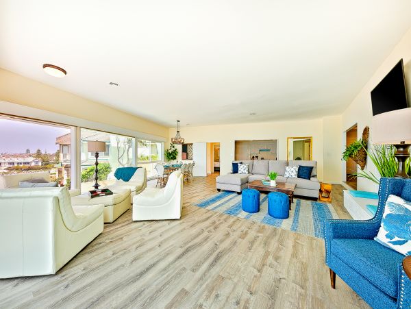 San Diego Beach Communities North Home 1028547