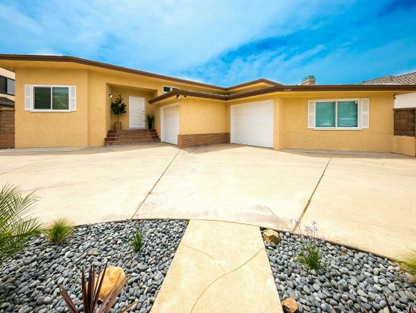 San Diego Beach Communities North Home 1028547