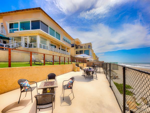 San Diego Beach Communities North Home 1028547