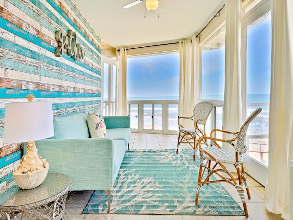 San Diego Beach Communities North Home 1028548