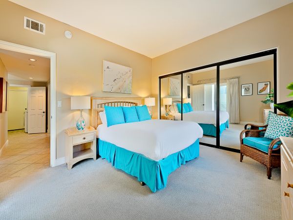 San Diego Beach Communities North Home 1028549