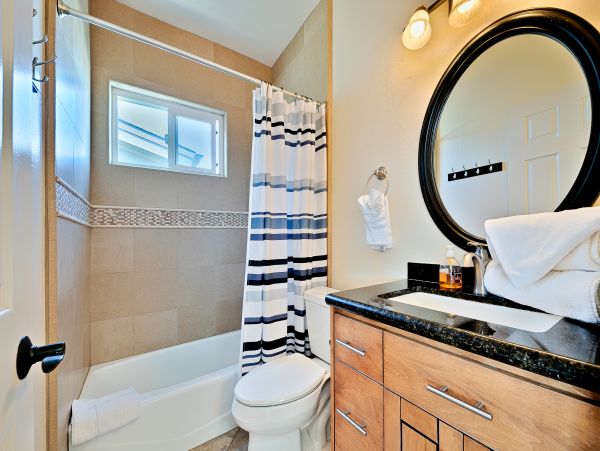 San Diego Beach Communities North Home 1028549