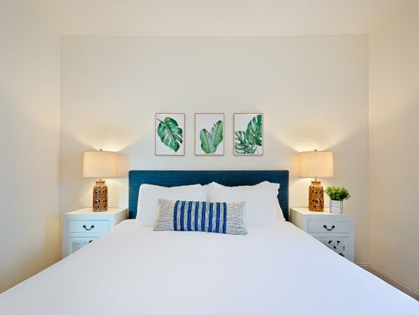 San Diego Beach Communities North Home 1028549