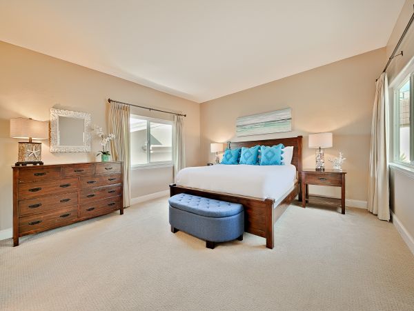 San Diego Beach Communities North Home 1028549
