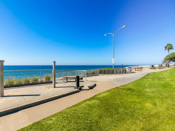 San Diego Beach Communities North Home 1028549