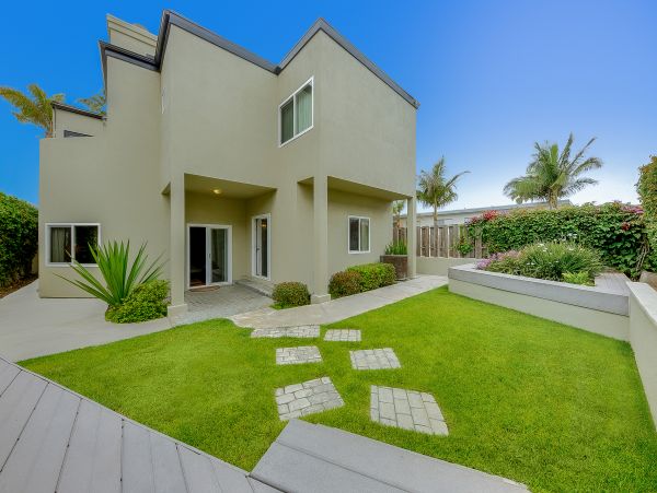 San Diego Beach Communities North Home 1028549