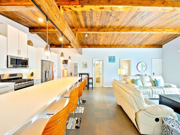 San Diego Beach Communities North Home 1028550