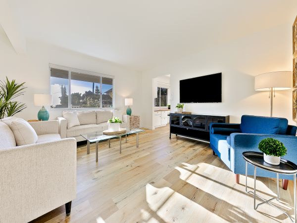 San Diego Beach Communities North Home 1028552