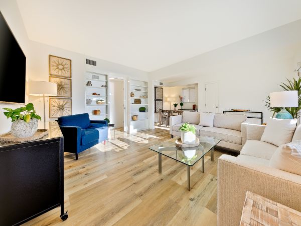 San Diego Beach Communities North Home 1028552