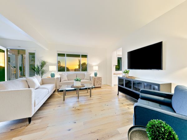 San Diego Beach Communities North Home 1028552